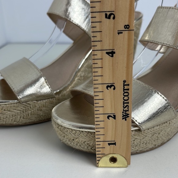 Montego Bay club metallic gold wedgies size 10. - Picture 9 of 15